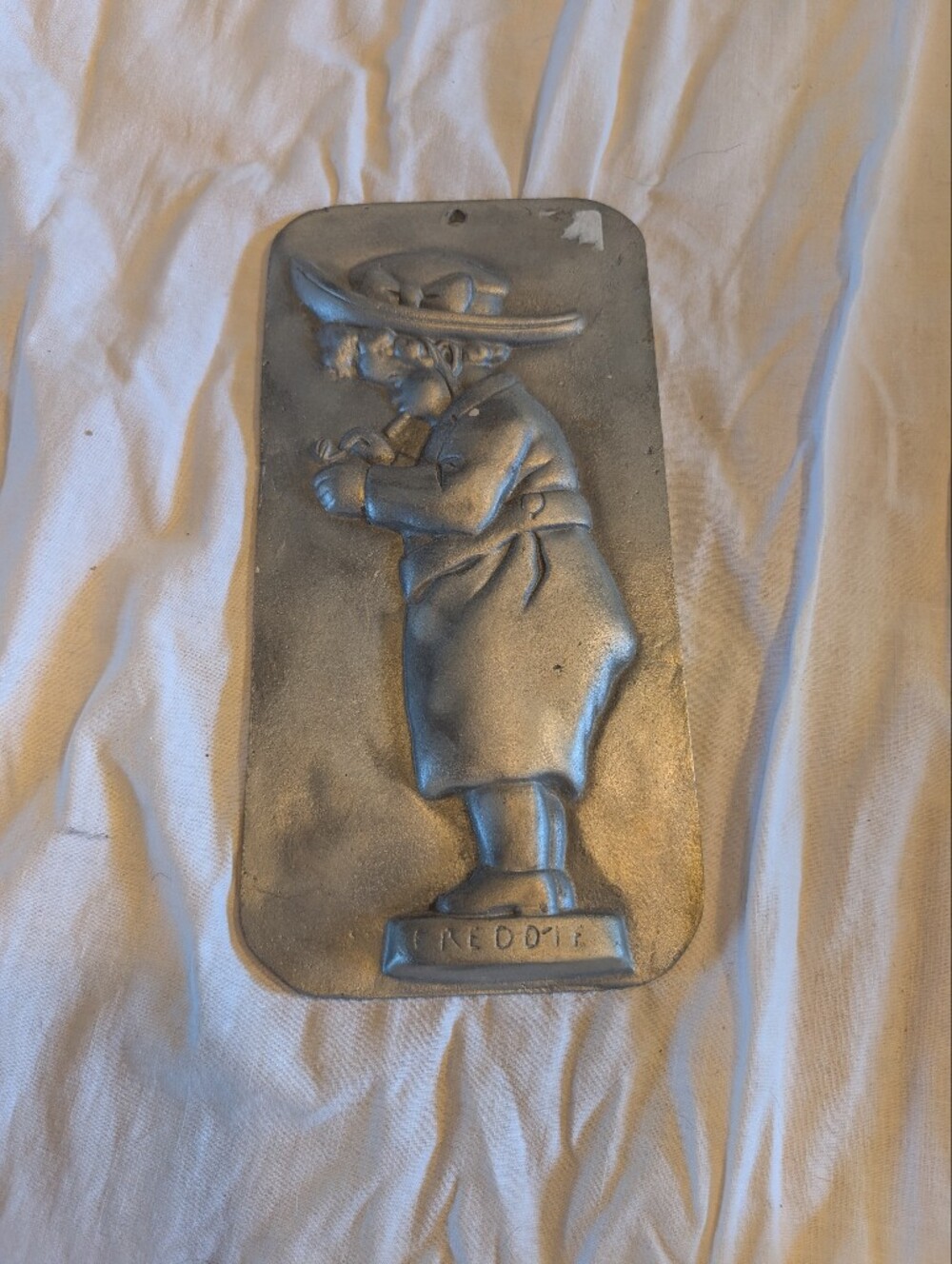 2/40$ Vintage Silver-Tone Metal Wall Relief - Classic Figure